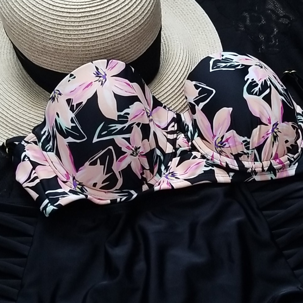 Peach floral bikini top